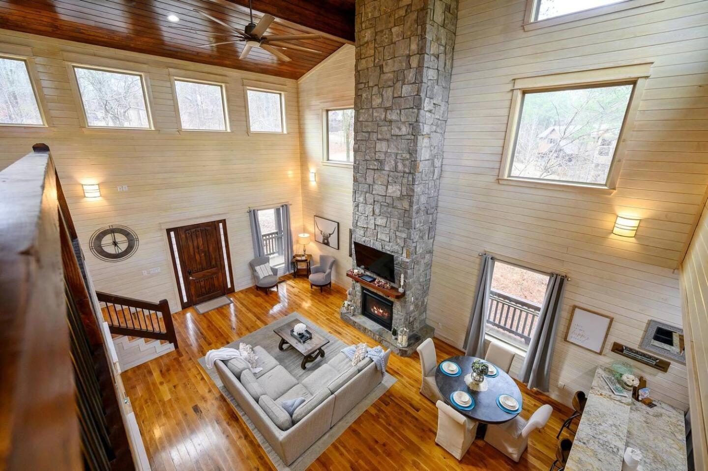 Merlot Mountain By The Cohost Company Broken Bow Exterior photo